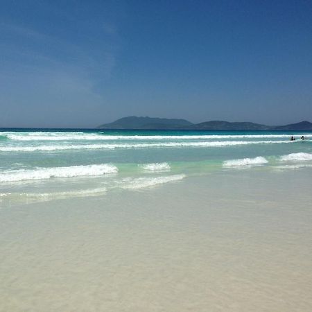 Apto em Cabo Frio para aluguel de temporada Habitación foto