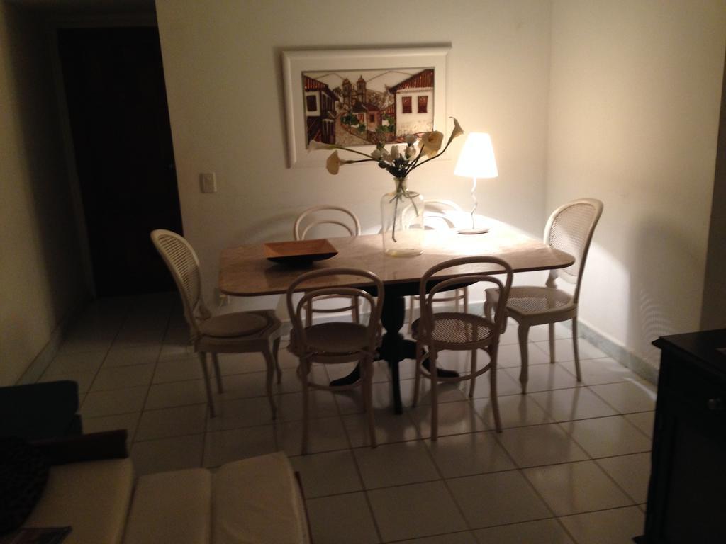 Apto em Cabo Frio para aluguel de temporada Habitación foto